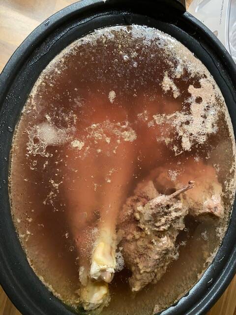 Bone broth / Bottenbouillon - Floris Vlees